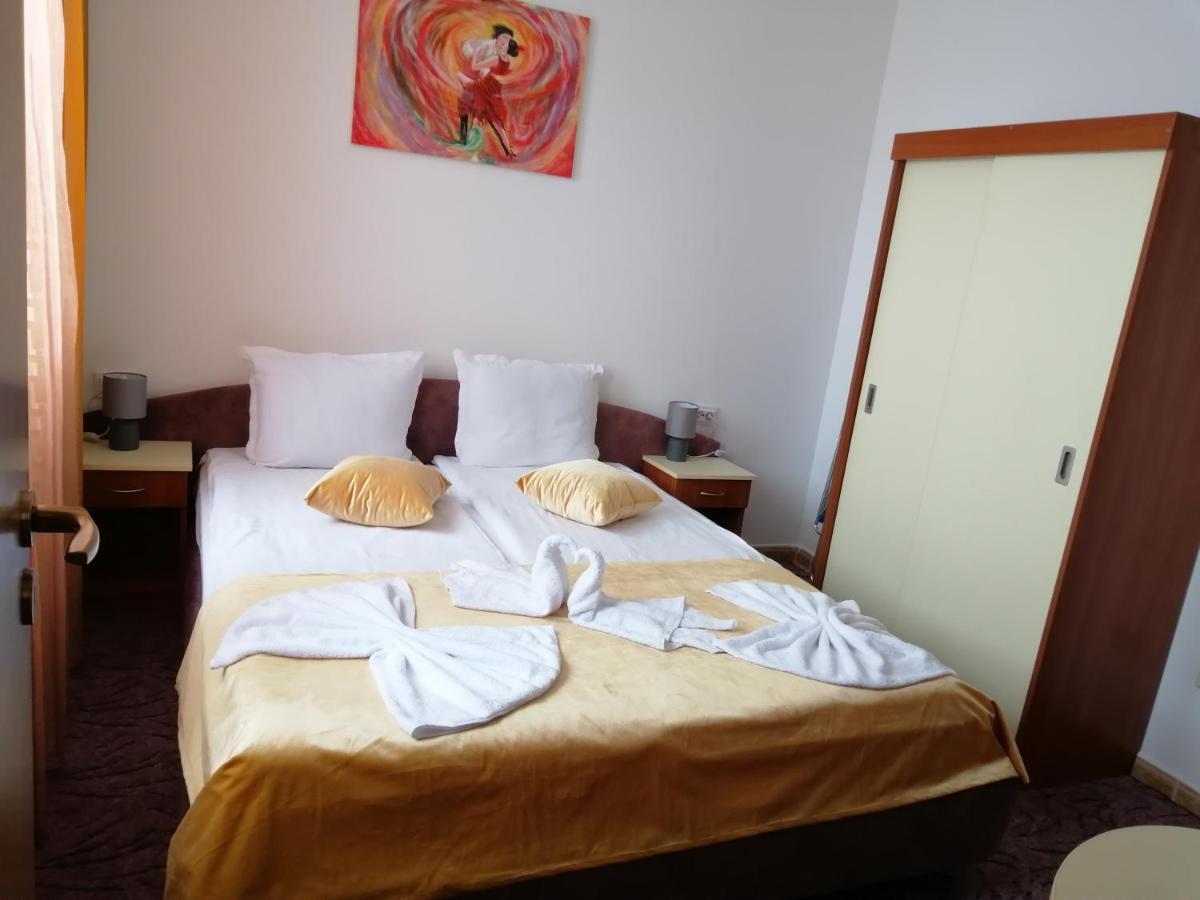 Grand Monastery Apartment ''White Tale'' 潘波洛沃 外观 照片