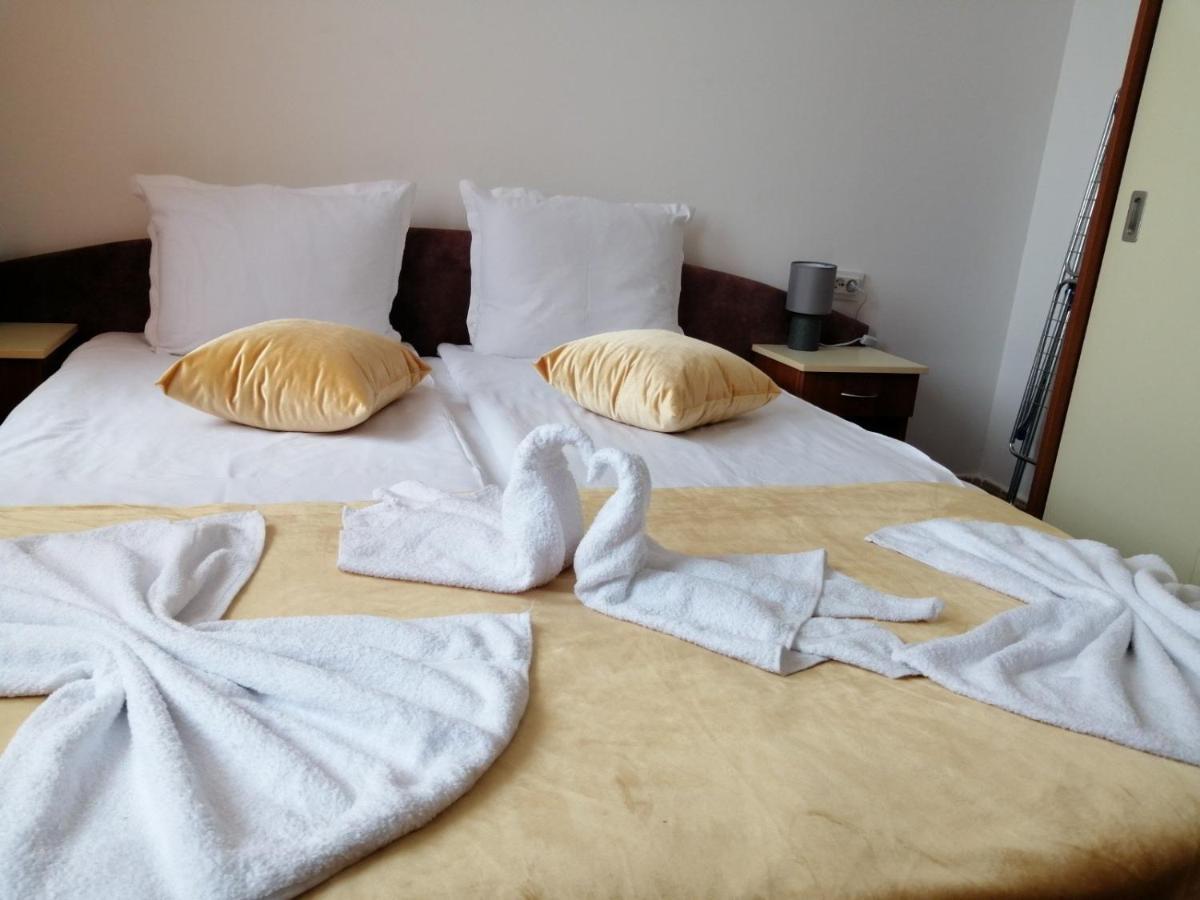 Grand Monastery Apartment ''White Tale'' 潘波洛沃 外观 照片